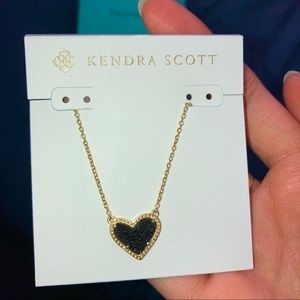 Kendra Scott Ari Heart Pendant Necklace Black Drusy